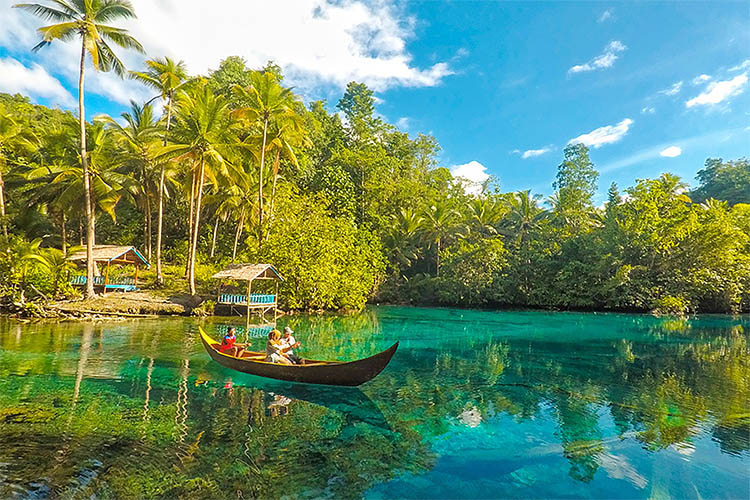 Gambar Tengah Artikel Kepulauan Banggai Transparan
